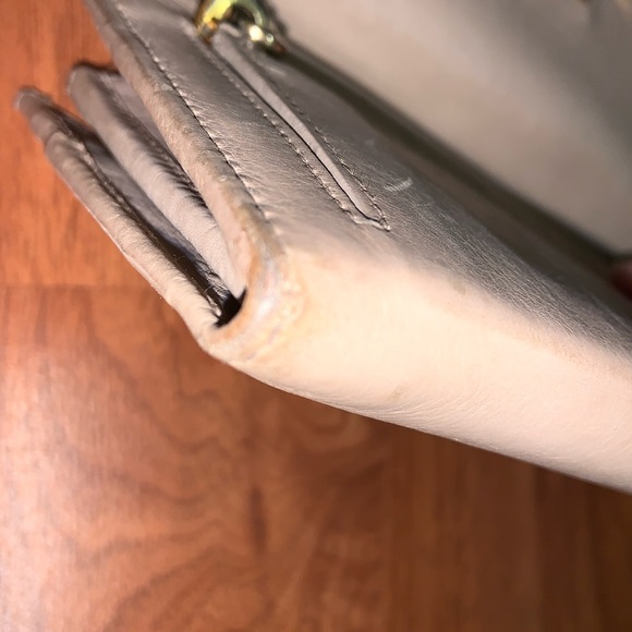 Authentic Prada Soft Calfskin Fiocco Long Wallet with Double Snaps - Picture 16 of 16